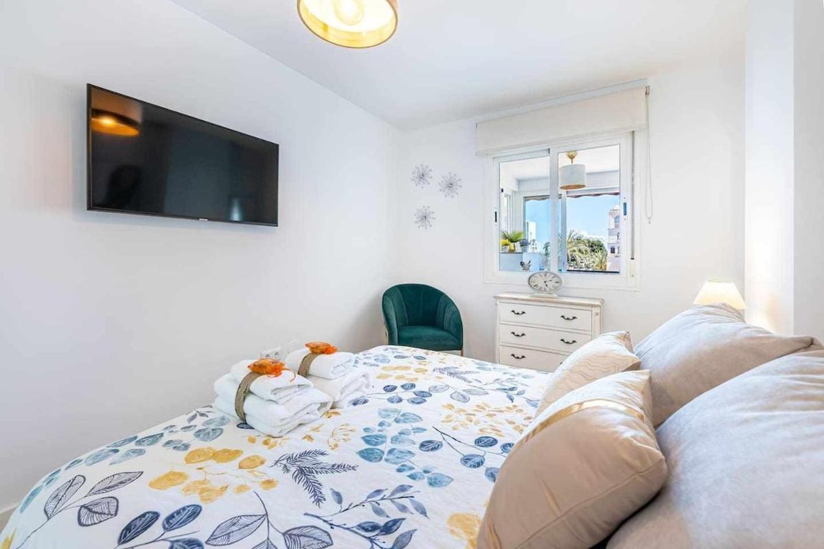 797 Holiday Rentals - Lujoso Apartamento En Arroyo Con Piscina Бенальмадена Экстерьер фото