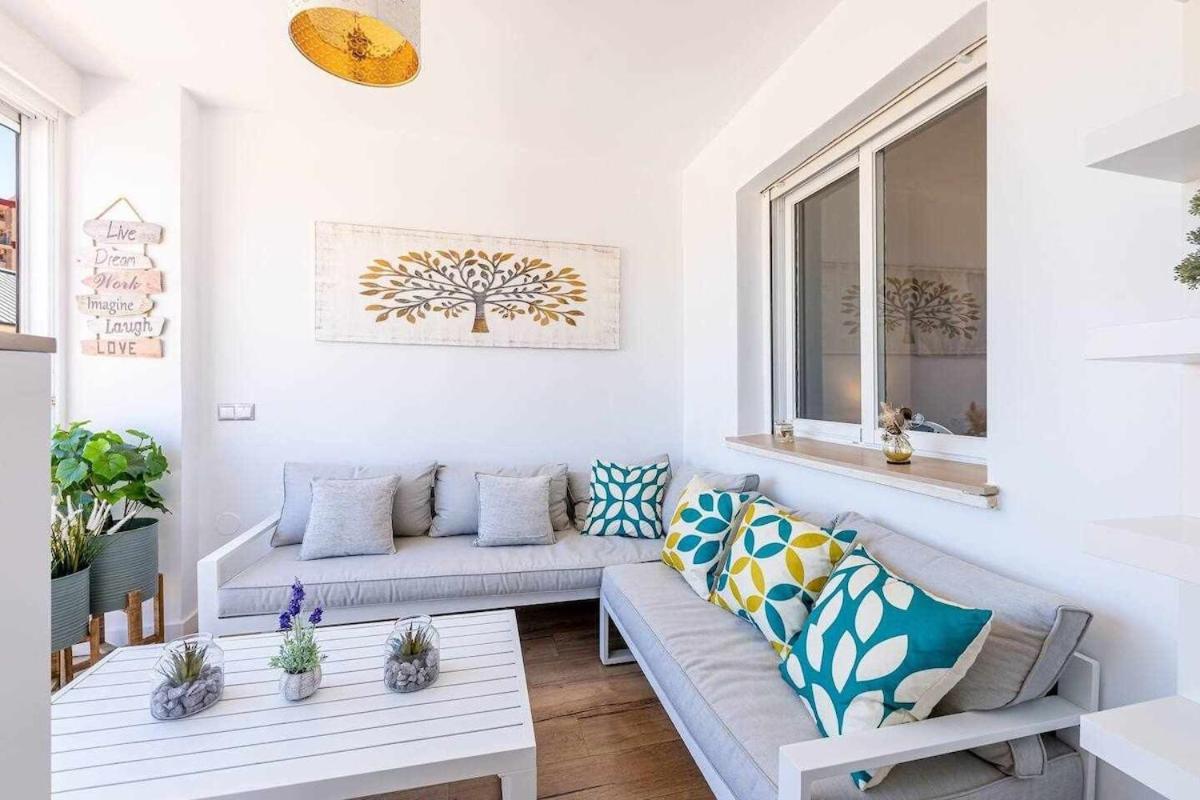 797 Holiday Rentals - Lujoso Apartamento En Arroyo Con Piscina Бенальмадена Экстерьер фото